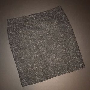 Valerie Bertinelli wool pencil skirt